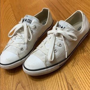 White Converse 👟